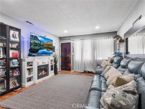 14792  Riata  , Midway City, CA