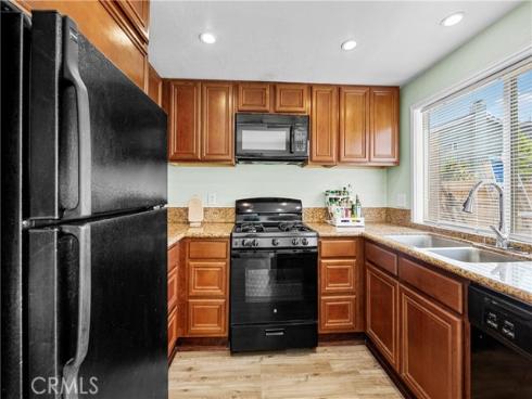 7750  Bolsa  25  Avenue, Midway City, CA