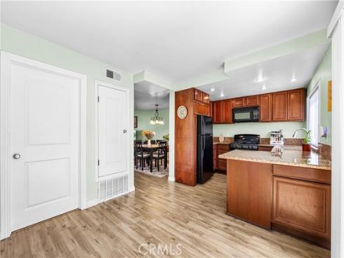 7750  Bolsa  25  Avenue, Midway City, CA