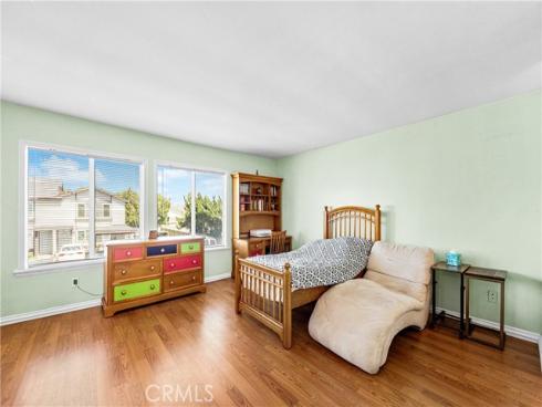 7750  Bolsa  25  Avenue, Midway City, CA
