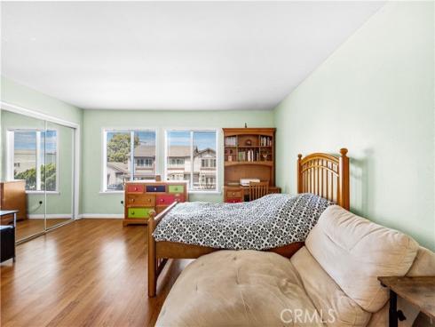7750  Bolsa  25  Avenue, Midway City, CA