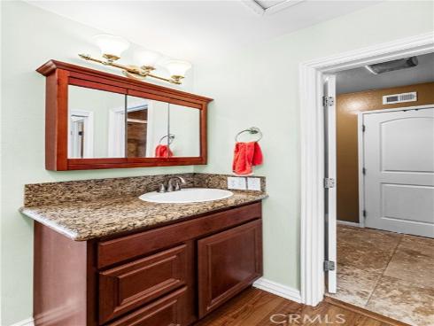 7750  Bolsa  25  Avenue, Midway City, CA