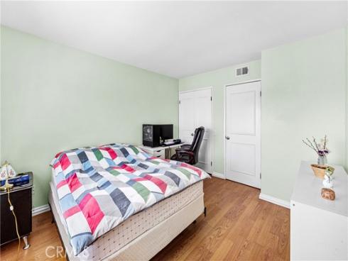 7750  Bolsa  25  Avenue, Midway City, CA