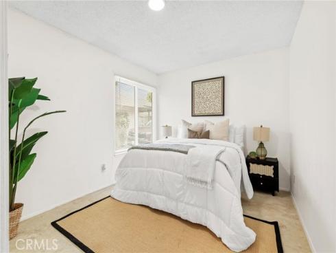 7750 Bolsa 28 Avenue, Midway City, CA