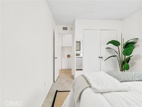 7750 Bolsa 28 Avenue, Midway City, CA