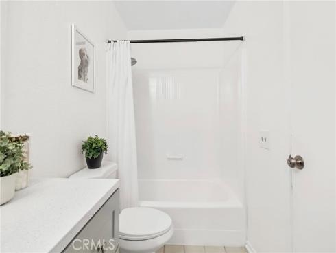 7750 Bolsa 28 Avenue, Midway City, CA