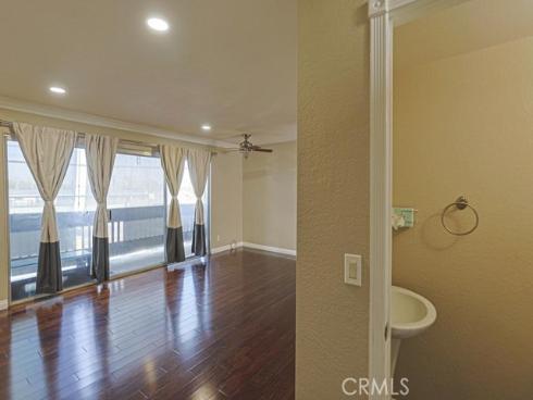 15405  Van Buren  6  Street, Midway City, CA