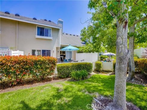 27851  Aberdeen  61 , Mission Viejo, CA