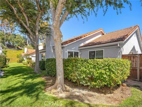 27768  Via Sarasate  , Mission Viejo, CA