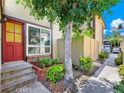 26394  Via Roble  10 , Mission Viejo, CA