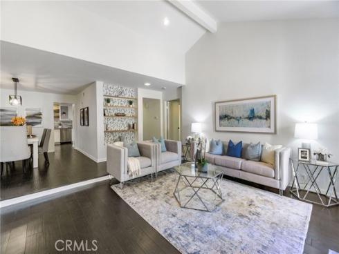 27541  Nivelada  , Mission Viejo, CA