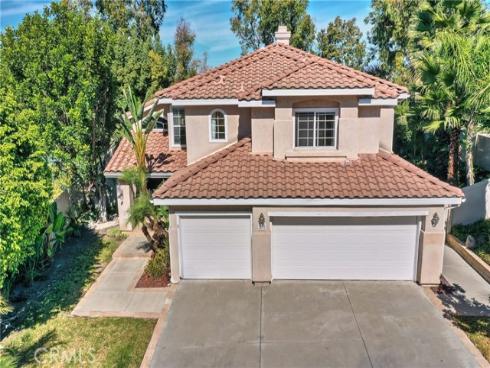 23  Chesterfield  , Mission Viejo, CA