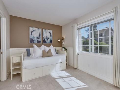 23  Chesterfield  , Mission Viejo, CA