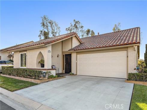 23596  Villena  , Mission Viejo, CA