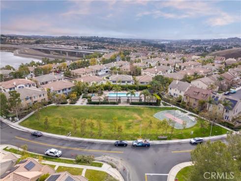 403  Knoll  , Mission Viejo, CA