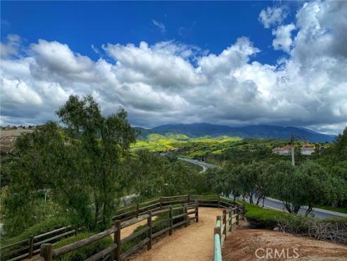 401  Knoll Lake  , Mission Viejo, CA