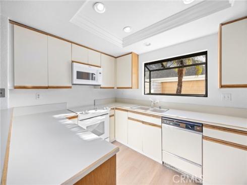 28315  Pinebrook  121 , Mission Viejo, CA