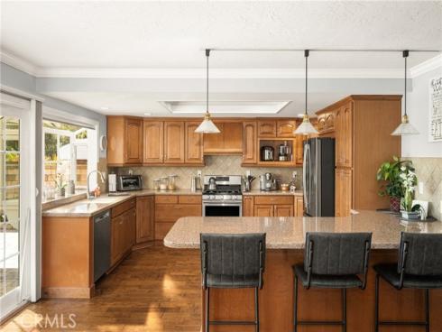 22172  Duende  , Mission Viejo, CA