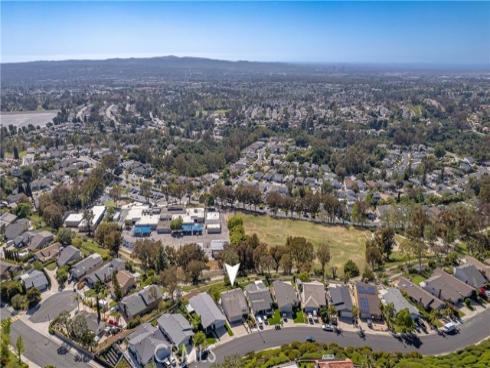 22911 Via Santiago , Mission Viejo, CA