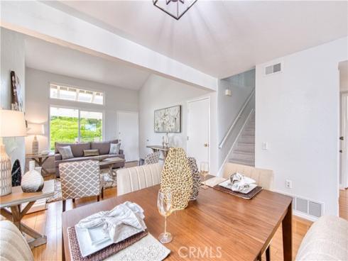 22911 Via Santiago , Mission Viejo, CA