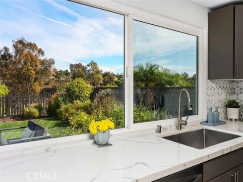 24682 Via San Fernando , Mission Viejo, CA