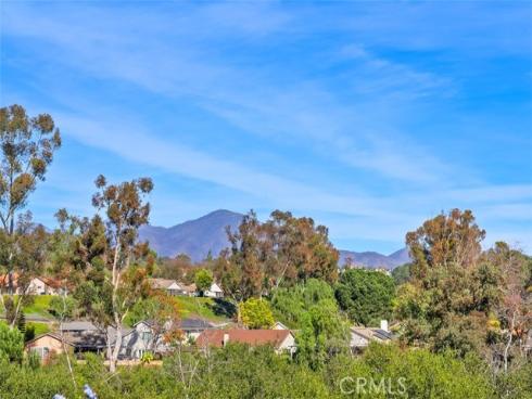 24682 Via San Fernando , Mission Viejo, CA