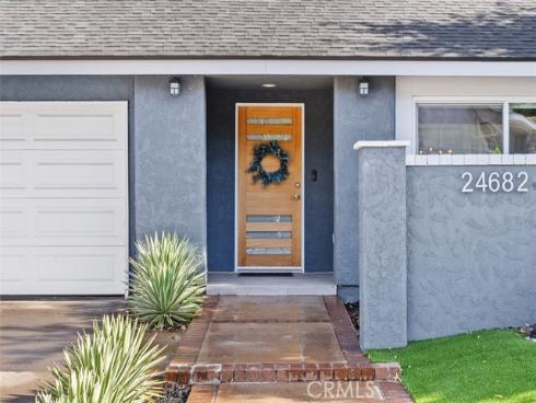 24682 Via San Fernando , Mission Viejo, CA