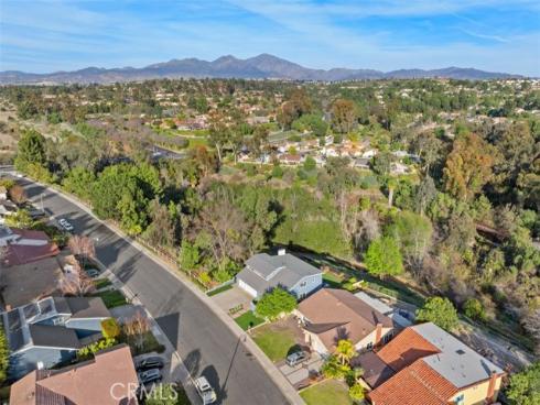 24682 Via San Fernando , Mission Viejo, CA