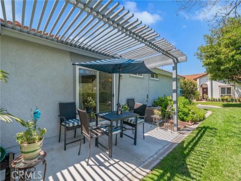 27681 Via Rodrigo , Mission Viejo, CA