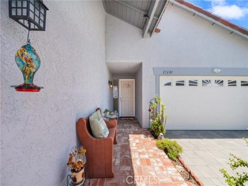 27681 Via Rodrigo , Mission Viejo, CA
