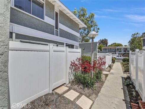 22963 Via Cereza 3A , Mission Viejo, CA