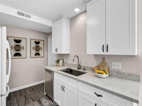 22963 Via Cereza 3A , Mission Viejo, CA