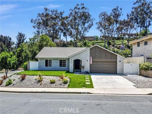 25101 Sebastian Lane, Mission Viejo, CA