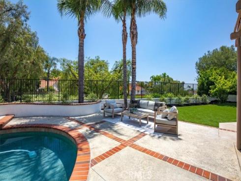 28012 Amargon , Mission Viejo, CA