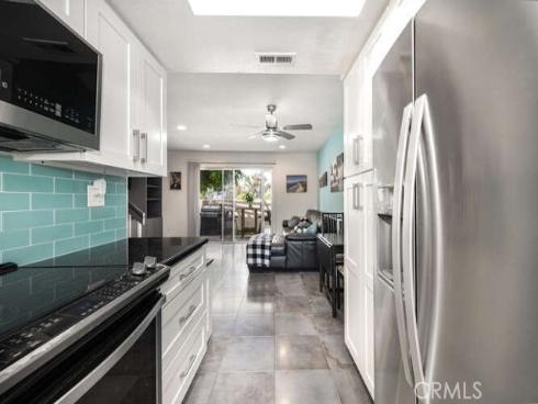 23391 La Crescenta 270C , Mission Viejo, CA