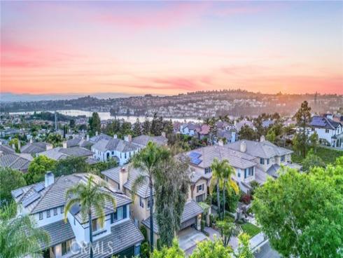 22541  Wakefield  , Mission Viejo, CA