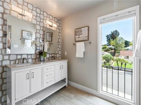 26562 Cortina Drive , Mission Viejo, CA