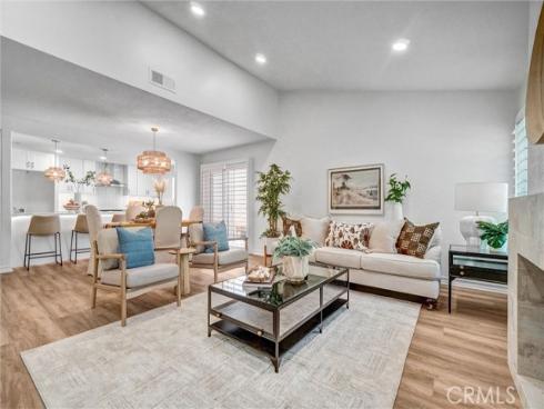 28103 Espinoza , Mission Viejo, CA