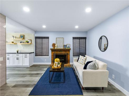 22476 Almaden , Mission Viejo, CA