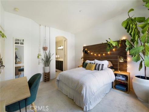 242 Knoll , Mission Viejo, CA