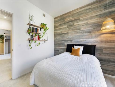 242 Knoll , Mission Viejo, CA