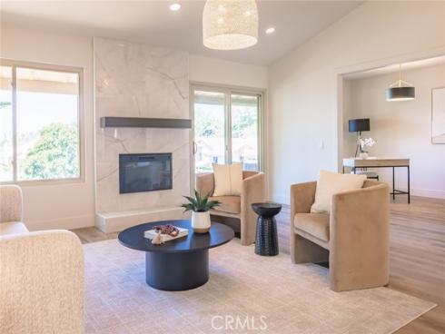 23586  Villena  , Mission Viejo, CA