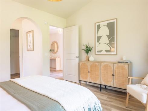 23586  Villena  , Mission Viejo, CA