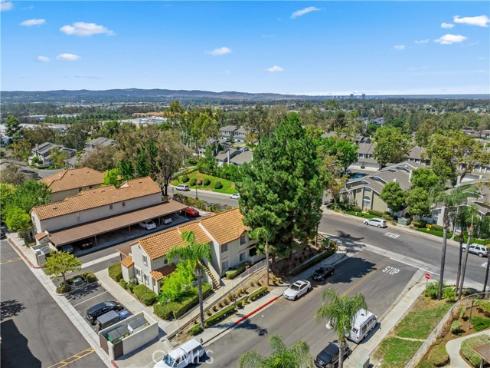 23301 La Crescenta #D, Mission Viejo, CA