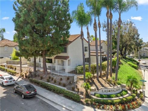 23301 La Crescenta , Mission Viejo, CA