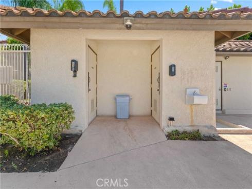 23301 La Crescenta , Mission Viejo, CA