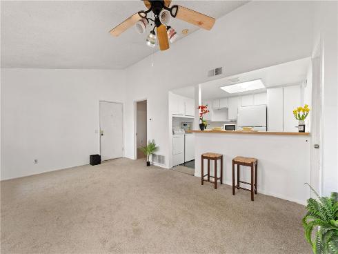 23301  La Crescenta  , Mission Viejo, CA