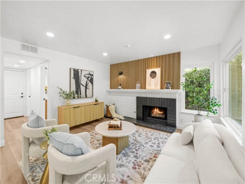 21902  Herencia  , Mission Viejo, CA