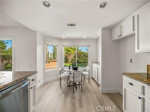 26732  Trasmiras  , Mission Viejo, CA