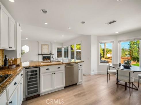 26732  Trasmiras  , Mission Viejo, CA